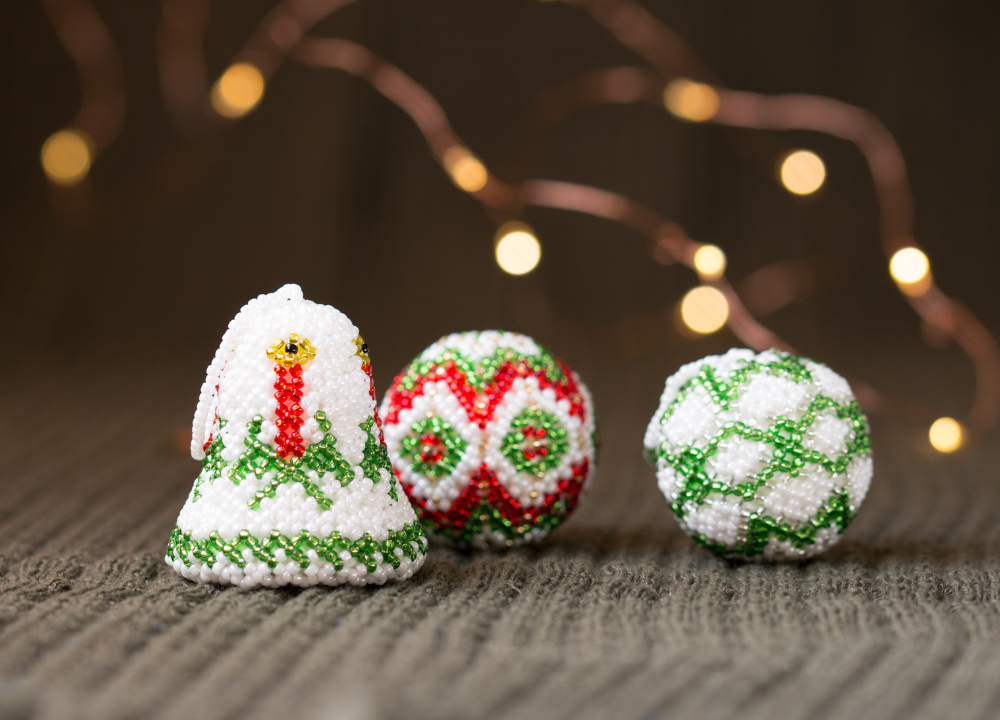 Christmas decoration workshop byron 